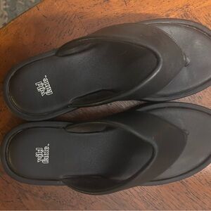 Wild Fable Black Sandals